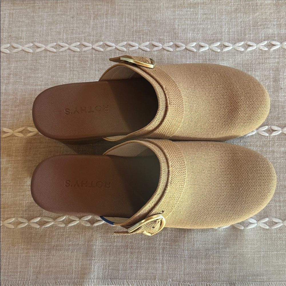 Rothy's The Classic Clog in Butternut Size 10 BRAND NEW PRICE FIRM - Picture 2 of 5